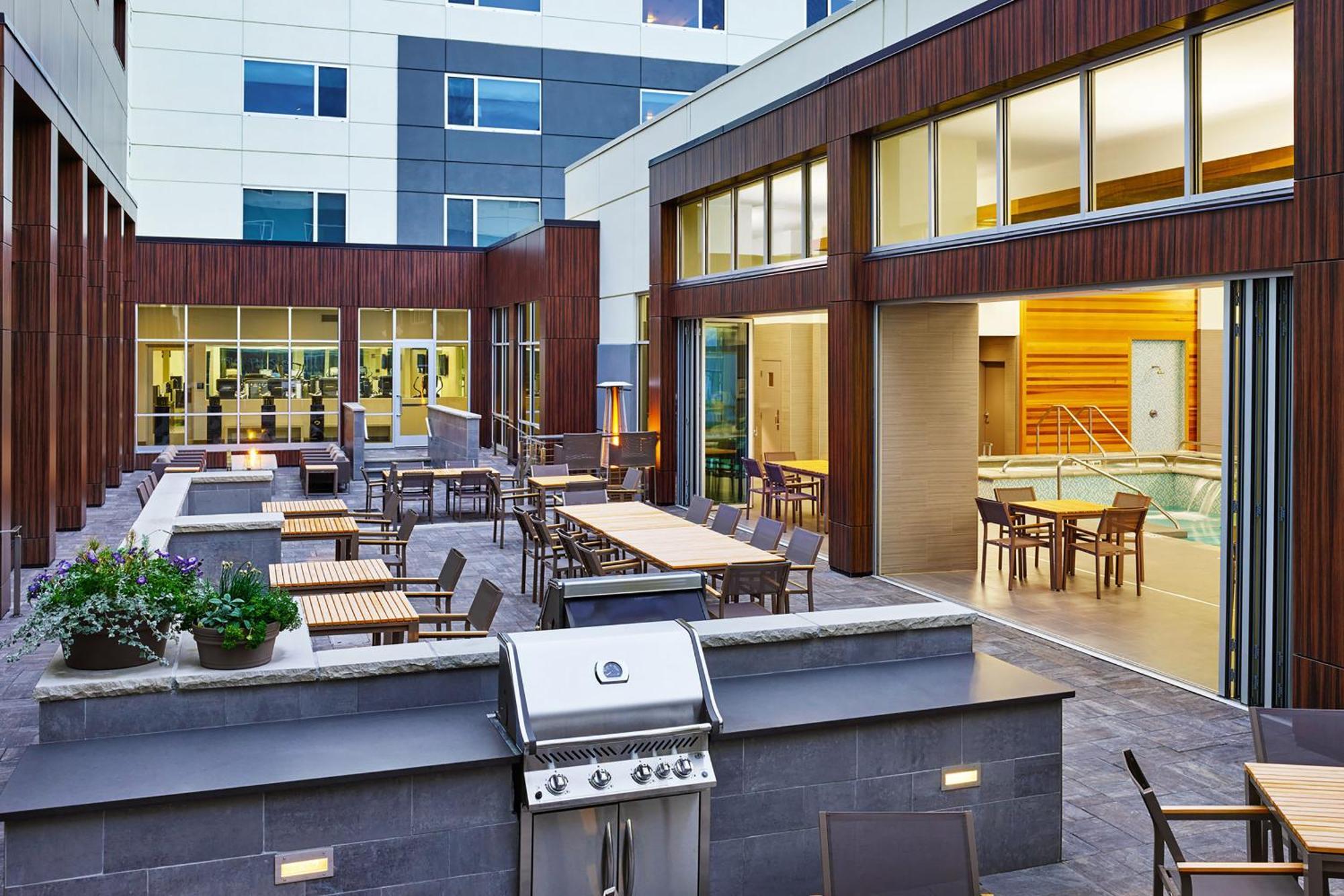 Element Fargo Hotell West Fargo Exteriör bild
