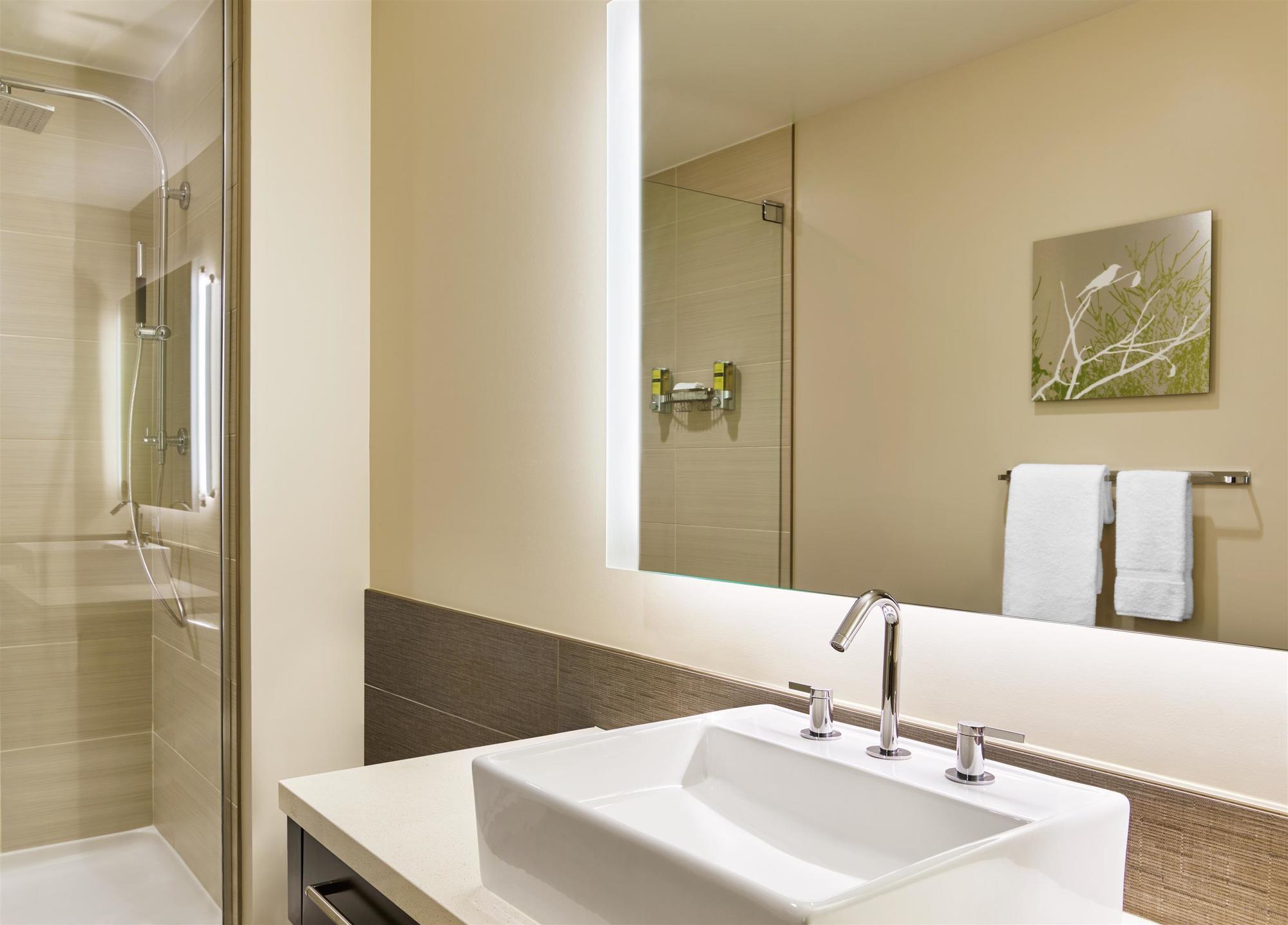 Element Fargo Hotell West Fargo Exteriör bild