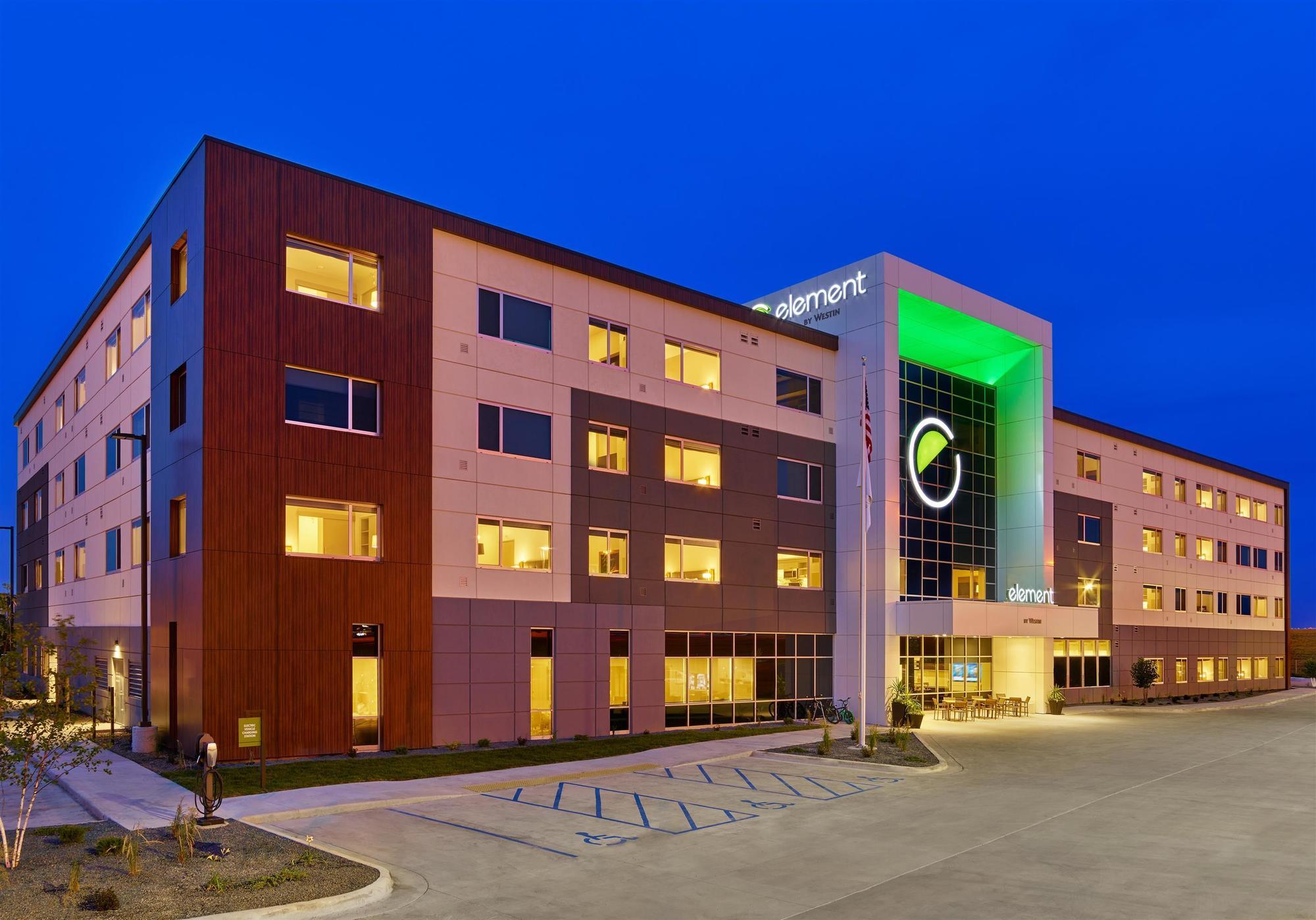 Element Fargo Hotell West Fargo Exteriör bild