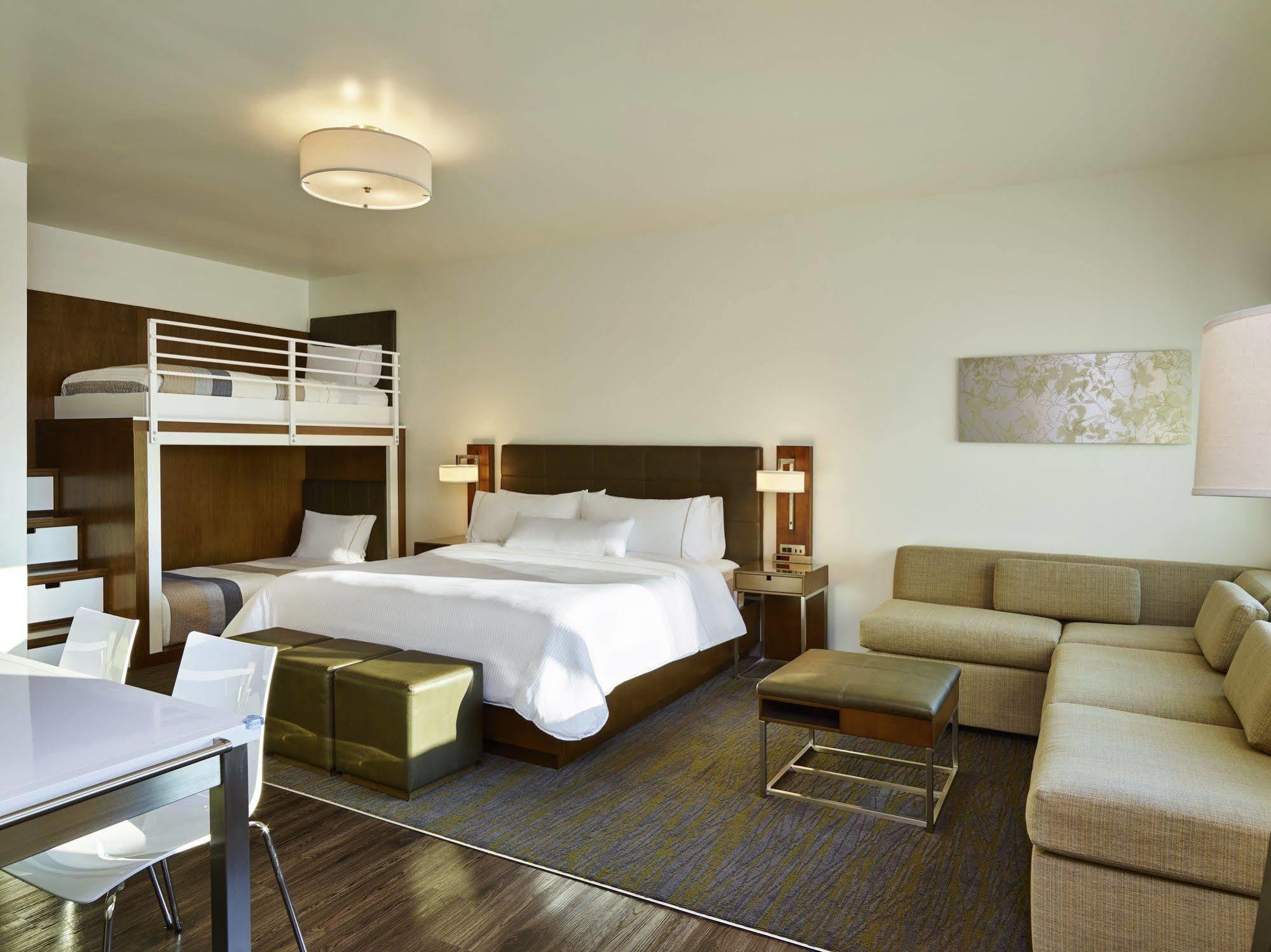 Element Fargo Hotell West Fargo Exteriör bild